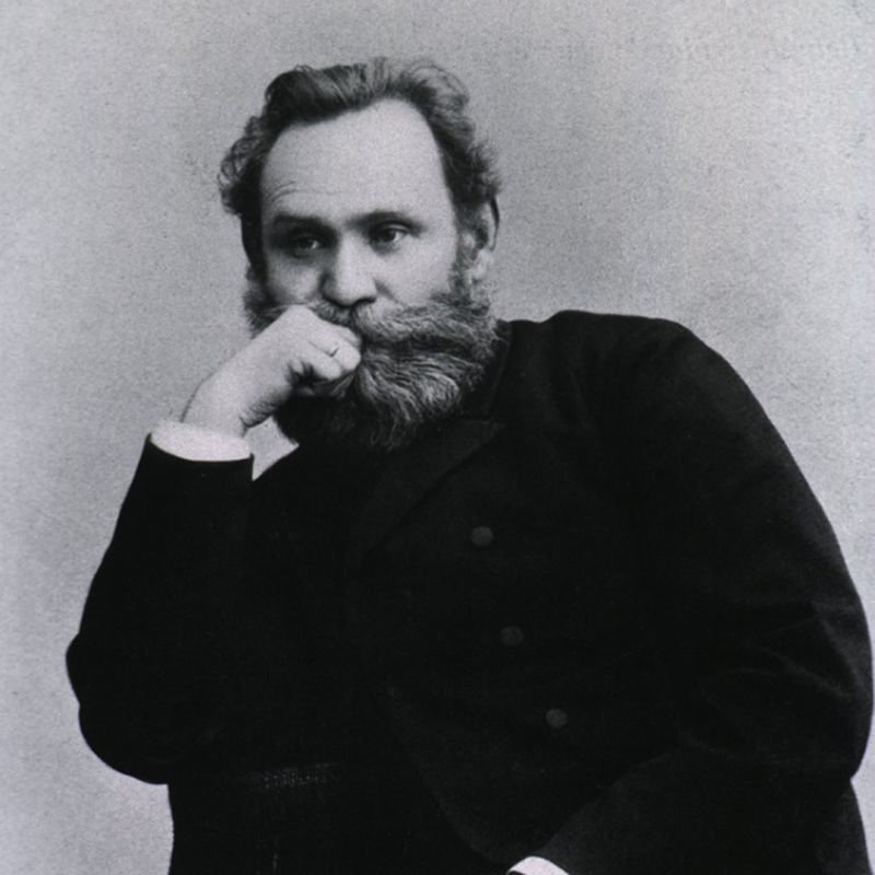 Giải Nobel về Y học năm 1904 được trao cho Ivan Petrovich Pavlov